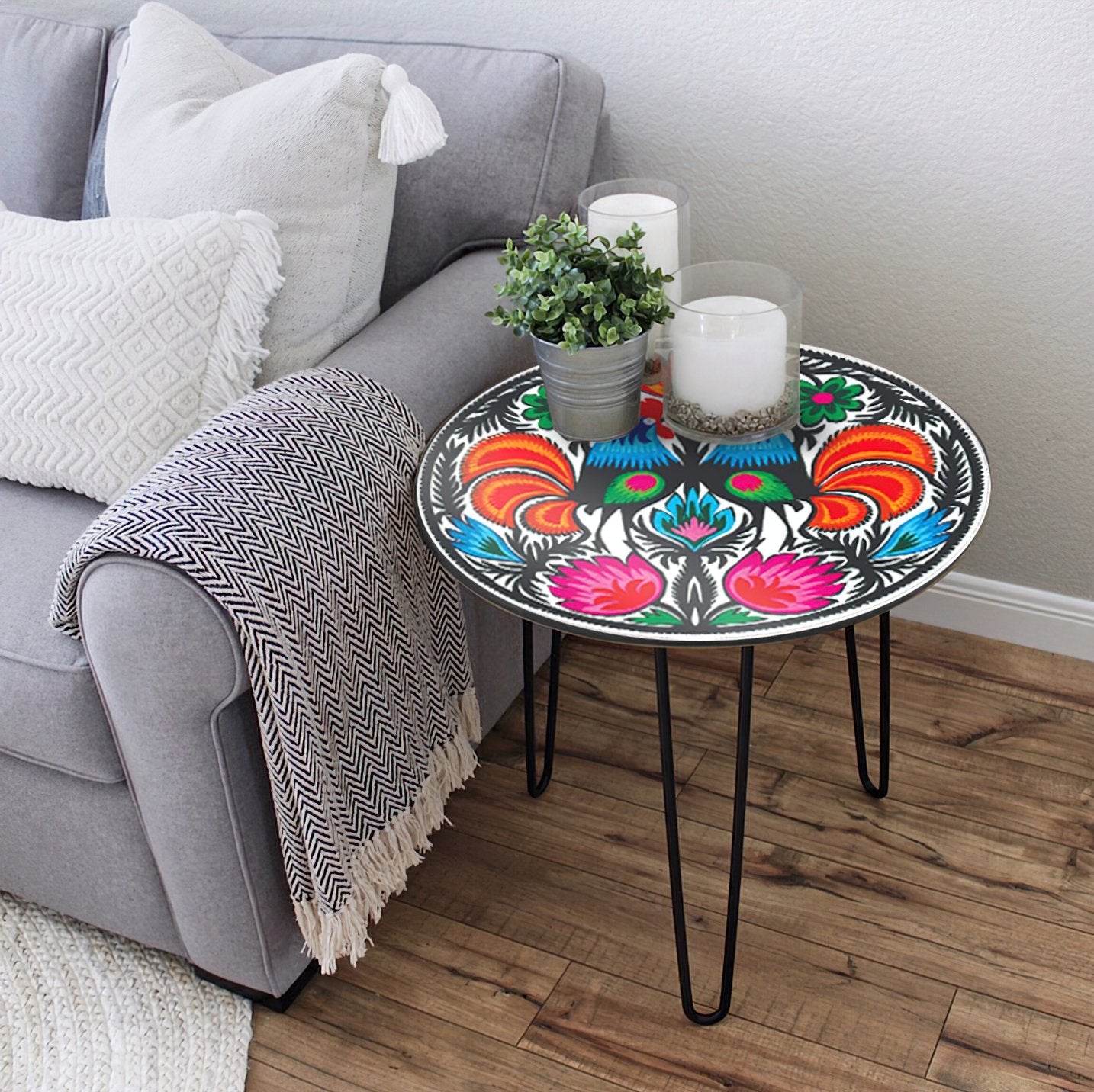The Roosters Hairpin Table